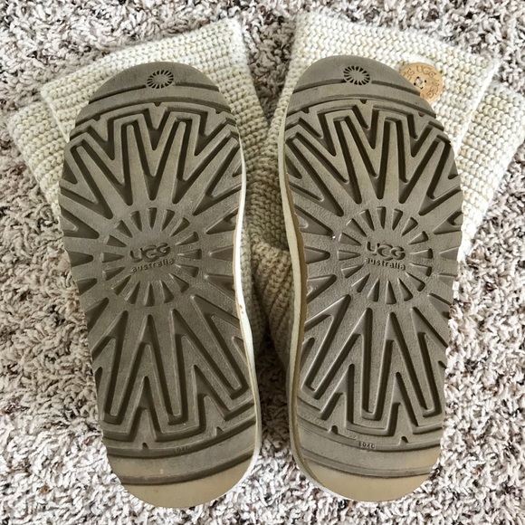 UGG Australia Classic Cardy Boot - Tan - Picture 4 of 7